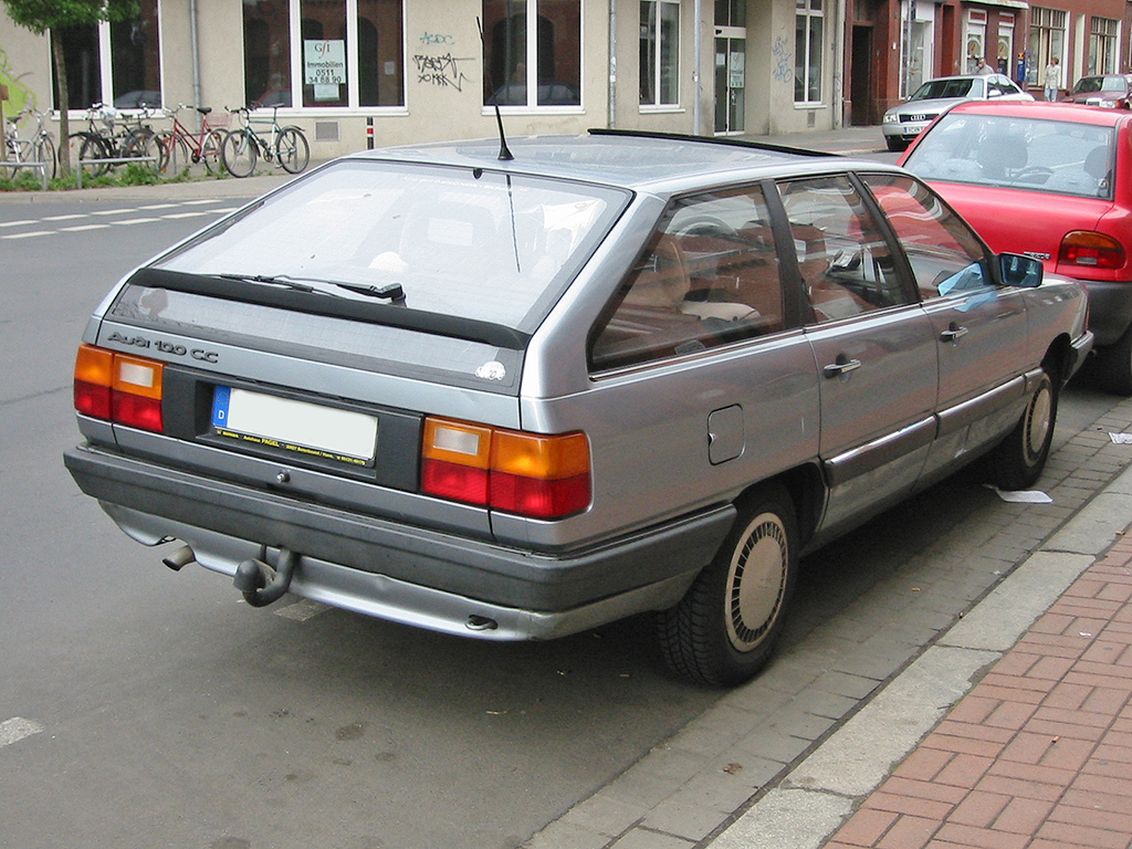 Кузов Audi100 типа лифтбек